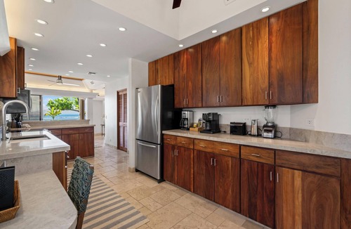 Historic Lahaina Front Street Condo | Puunoa - CoralTree Residence Collection