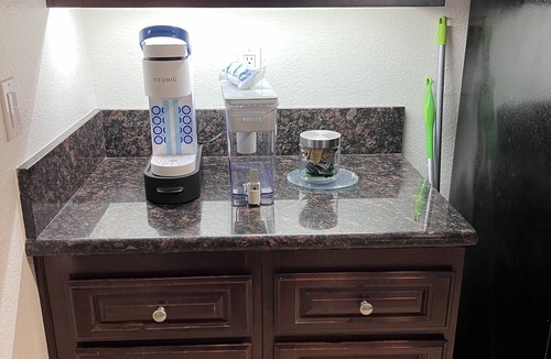 University City Condo | Quiet UTC/La Jolla Monthly Stay-Furnished 1 BR/1BA near UCSD/Tech