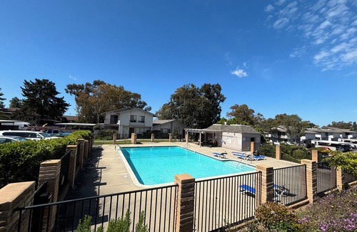 University City House | RARE FIND in a beautiful location La Jolla-Entire house Newley remodelled, pool
