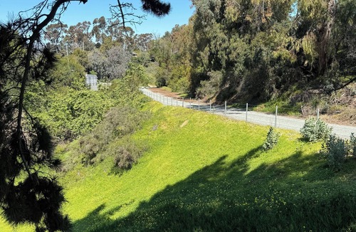 University City House | RARE FIND in a beautiful location La Jolla-Entire house Newley remodelled, pool