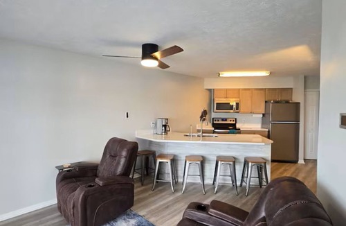 Gypsum Condo | Recently renovated lake View Condo with balcony