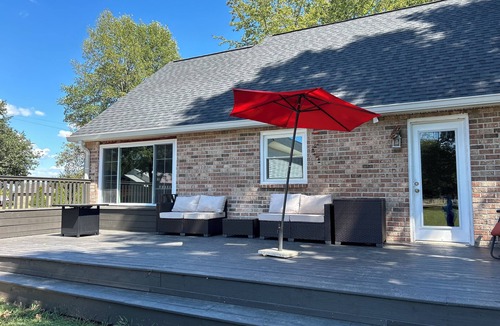 Unionville House | Reflections II in BORO