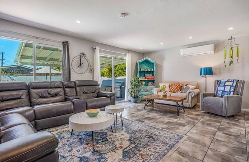 Clairemont Mesa House | Relax at this Family Home w/Solar heated Pool & Game Room. Close to everything!