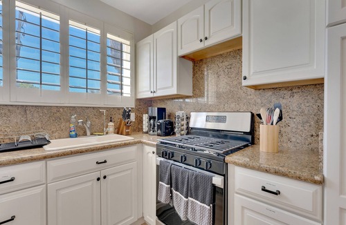 North Clairemont House | REMODELED Double Flamingo Pool/Hot Tub/BBQ/Game Room!