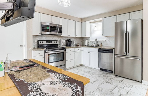 Monroe Heights House | Remote-Work Ready: Family Home Near Pittsburgh