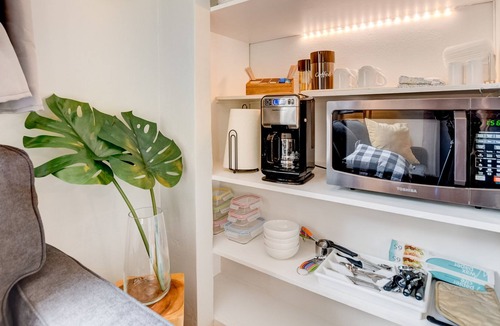 University City House | ✔Remote Work✔Self Check-In✔Streaming✔200Mbps