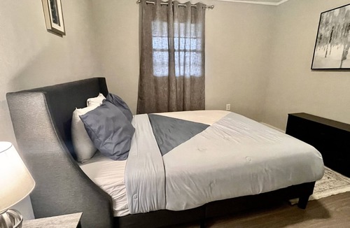 Atlantic Beach Apartment | Renovated apt short walk to beach, Central AC, Fast Wi-Fi