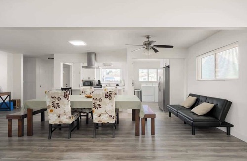 Lemon Grove House | Renovated, Lg Backyard w Outdoor DIning