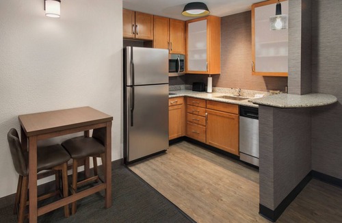 Level Green Hotel | Residence Inn by Marriott Pittsburgh Monroeville/Wilkins