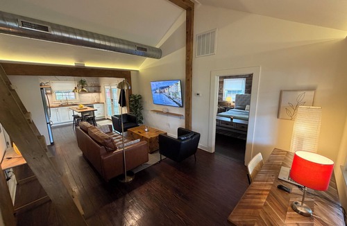 Rossville House | Retreat with spa and amazing outdoor space. 5 miles to downtown Chattanooga
