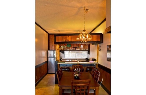 Tahoe Village Apartment | Ridge Sierra