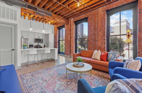 Downtown St. Louis Apartment | Riverfront Loft - Steps from Arch & Convention Center - Walk to Stadiums