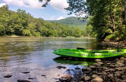 Confluence Ski Chalet | Riverside Chalet, Near Bike Trail, Hiking, Rafting, Fallingwater and mountains