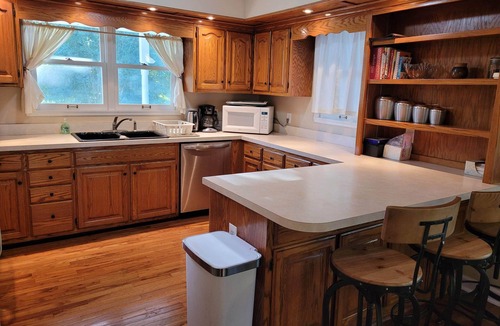 Shelbyville House | Riverside Getaway - Enjoy Quiet Life Right on the Duck River
