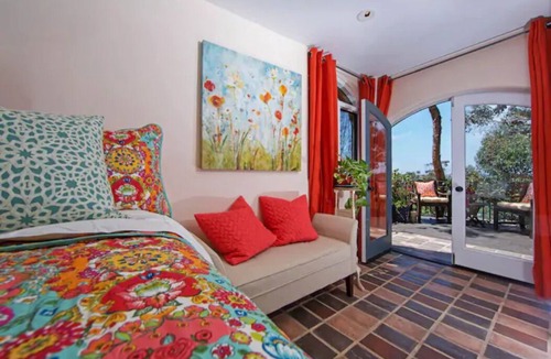 Mission Hills Apartment | Romantic Private Canyon Retreat
