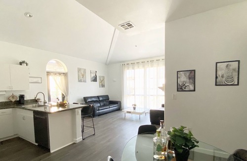 Little Italy Condo | Rooftop Villa - Little Italy