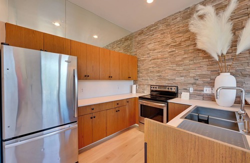 Little Italy Apartment | Rooftop w/Views: Modern Little Italy Townhome