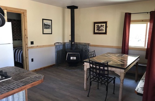 Monticello Cabin | Rustic Bunkhouse with canyon views.
