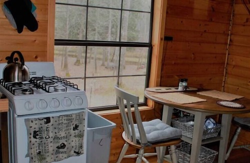 Cotton Cabin | Rustic Retreat on the River