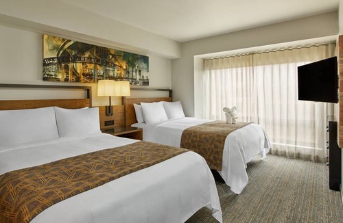 Civic Core Resort | San Diego CA | Gaslamp Eats & Bay Breezes | Pool + Gym