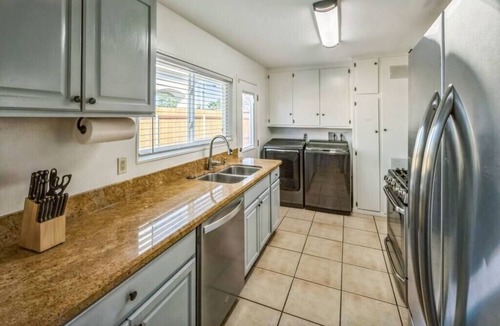 North Clairemont House | San Diego Home - Mission Beach, Views & Relax!