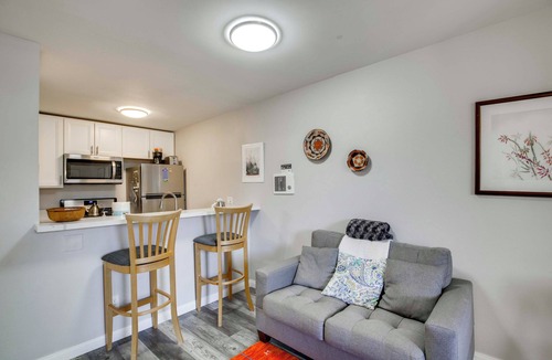 Mission Valley West Apartment | San Diego Studio w/Pool Access, 5 Mi to Comic-Con