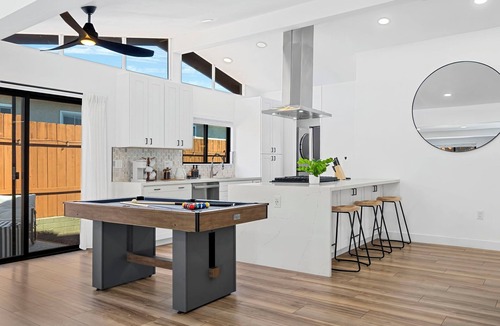 Allied Gardens House | San Diego Villa - 12 guests, Pool, Fire Pit, Games, Free Parking