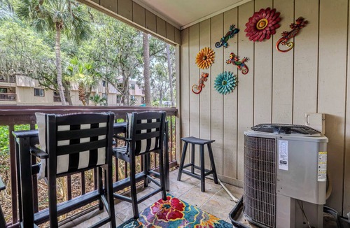 North Forest Beach Apartment | Sandy Toes at The Sands | Walk to Coligny Beach