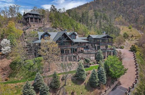 Smoky Mountains Villa | Scenic Views Estate