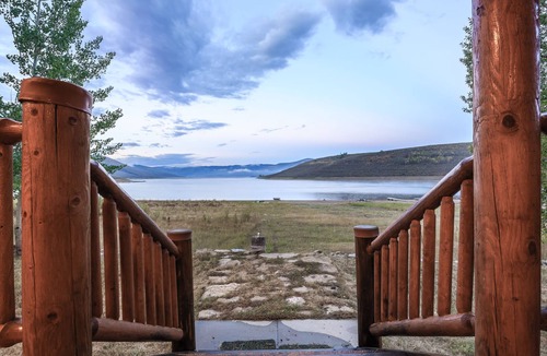 Helper Cabin | Scofield Lakefront Cabin with Private Dock