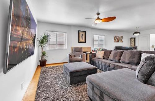 North Clairemont House | SD Family Oasis Great Location Hot Tub and BBQ