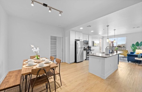 Kearny Mesa Apartment | SDs most Amenity-Rich Apartments! Resort-Style 2BR