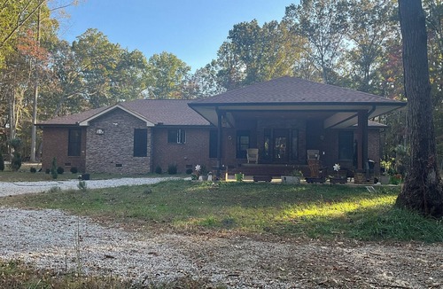 Tullahoma Villa | Secluded Forest Villa — Private Road, Private Pool, Pet‑Friendly, Near Waterfall