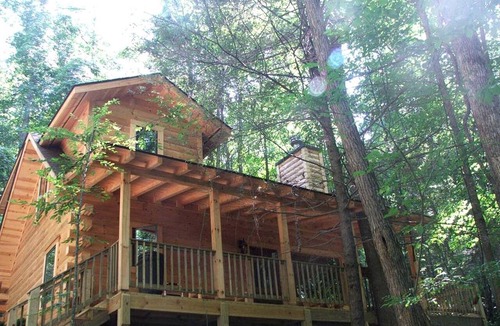Robbinsville Cabin | Secluded Log Cabin Getaway near Nantahala National Forest and Cheoah, North Carolina
