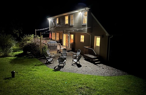 Warwick House | Secluded Warwick Retreat on 3 Acres Next to Winery- 1 Hr from NYC!