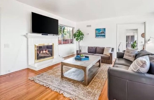 Hidden Valley Apartment | Serene Ocean-View Escape with Enclosed Yard