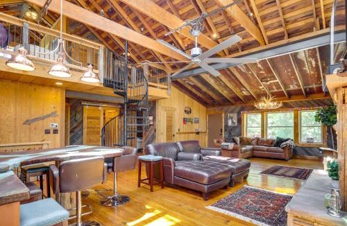 Pacific House | Serene Pacific Getaway: Deck, Grill & Fire Pit!