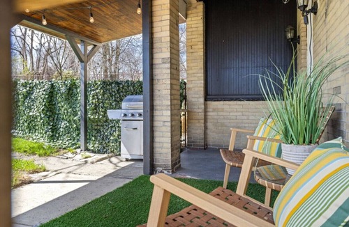Brighton Heights House | Serene, Smart, Spacious. Near Downtown, In A Quiet Neighborhood