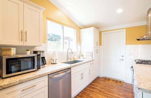 Serra Mesa House | Serenity in San Diego with Amazing Canyon Views!