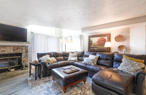 Seven Springs Apartment | Seven Springs Meadowridge 3 Bedroom Premier Condo - Sleeps 10, Pet Friendly!