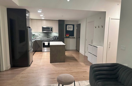 Civic Core Apartment | Sky-High Luxury Gaslamp Dream jaw drop Views, minutes from Petco Park, Gaslamp