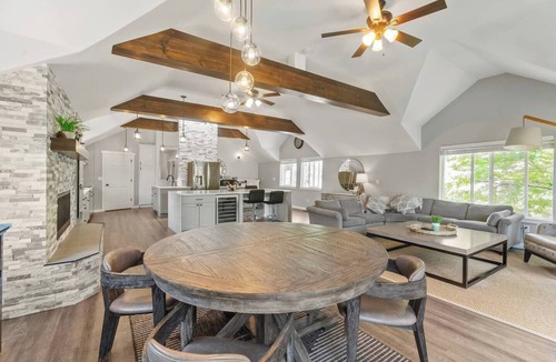 Monroe House | Skykomish River Estate | 5 Acre, 5 Bed, Riverfront