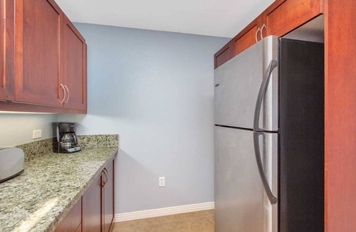 Gaslamp Quarter Condo | Sleek Sophistication in Gaslamp