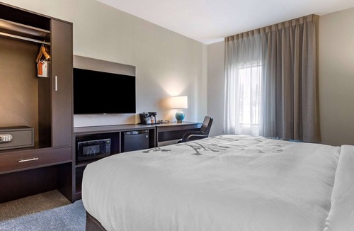 Barrett Hotel | Sleep Inn & Suites Crosby