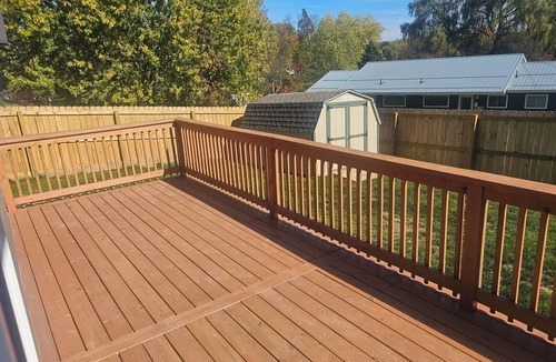 Edinboro House | Spacious 4-bedroom estate in lovely Edinboro . Walking distance to the lake.