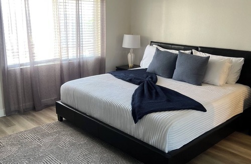 Mira Mesa House | Spacious 6 BDR pet friendly house with AC in sunny San Diego