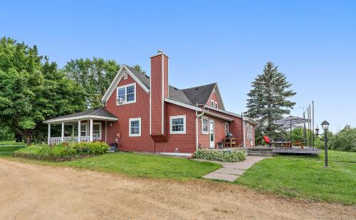 Hugo House | Spacious Family Getaway on Apple Orchard in Hugo!