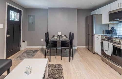 South Oakland House | Spacious Home with Porch Sleeps 6 Near Pitt & UPMC