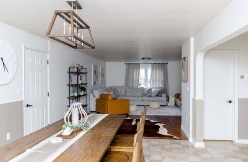 Leola House | Spacious & Quiet Amish Farm Stay - 16+ Guests