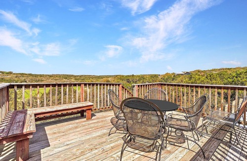 Canyon Lake House | Spacious Ranch Lake Retreat: Hot Tub, Tesla Charger